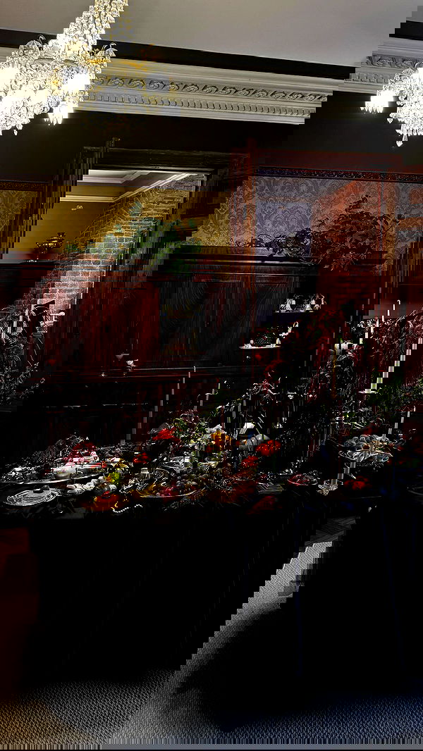 ayguldavlletova image ~ Altpins