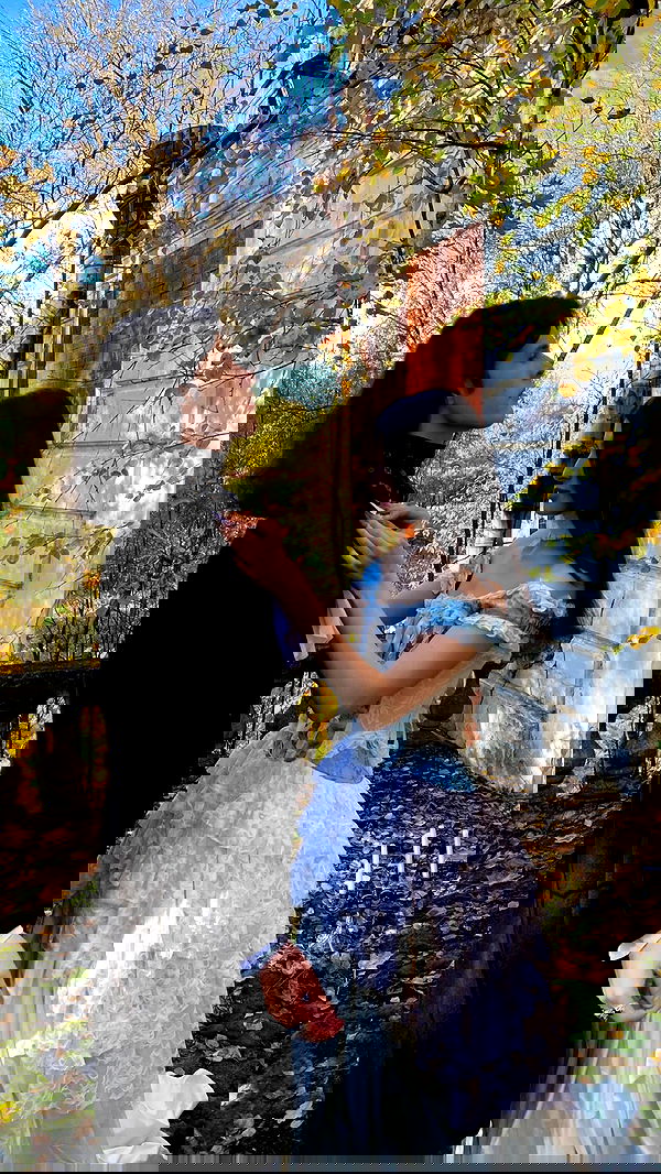 ayguldavlletova image ~ Altpins