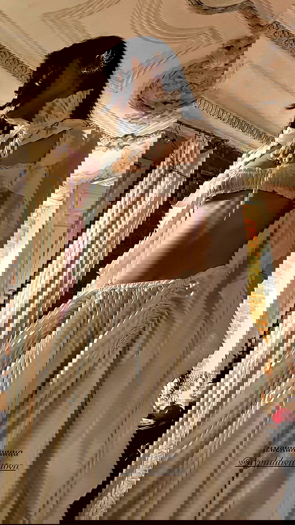 ayguldavlletova image ~ Altpins