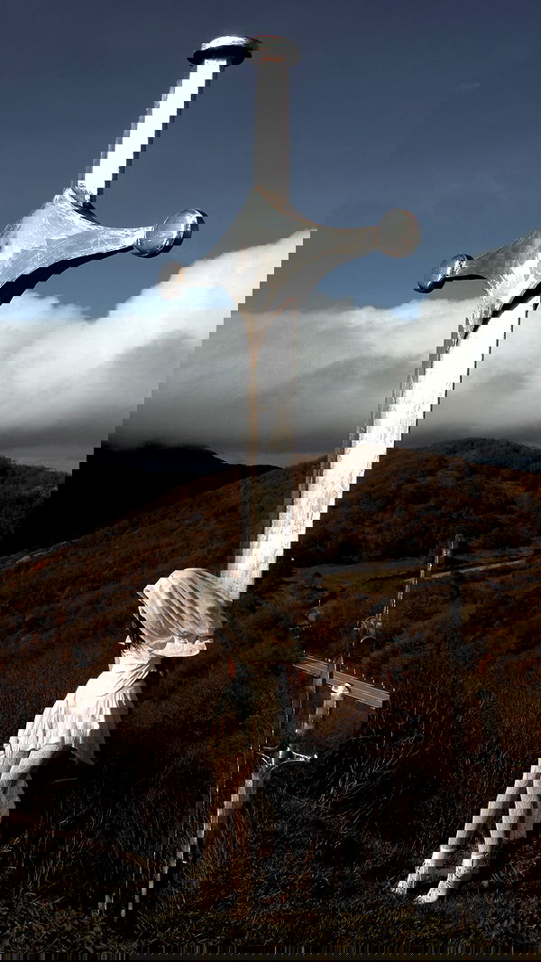 ayguldavlletova image ~ Altpins