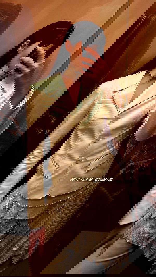 ayguldavlletova image ~ Altpins