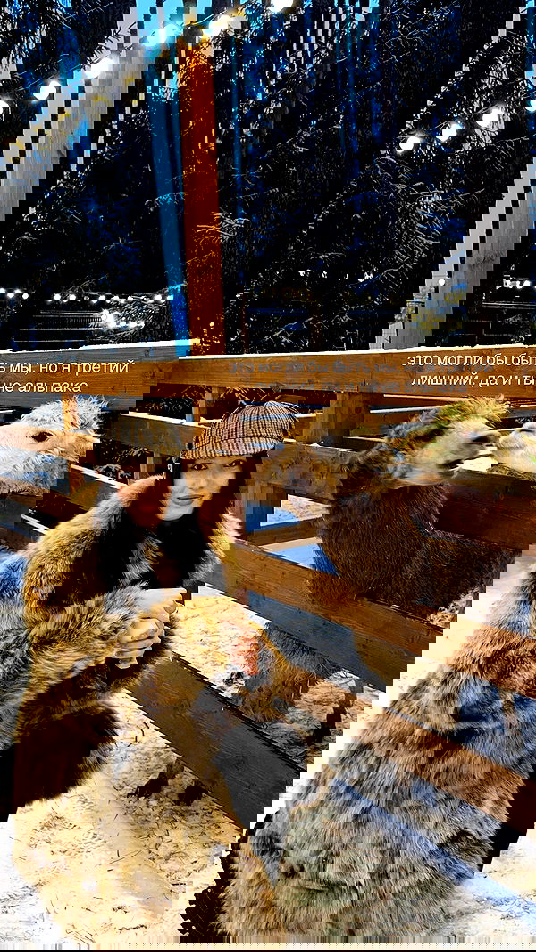 ayguldavlletova image ~ Altpins