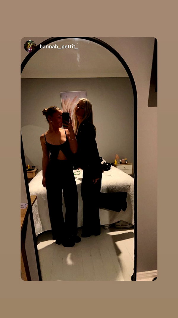 bella.mccafferty instagram image archive image