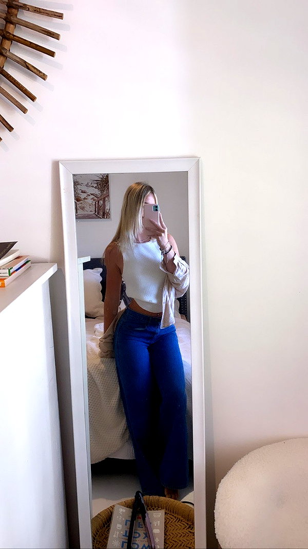 bella.mccafferty instagram image archive image