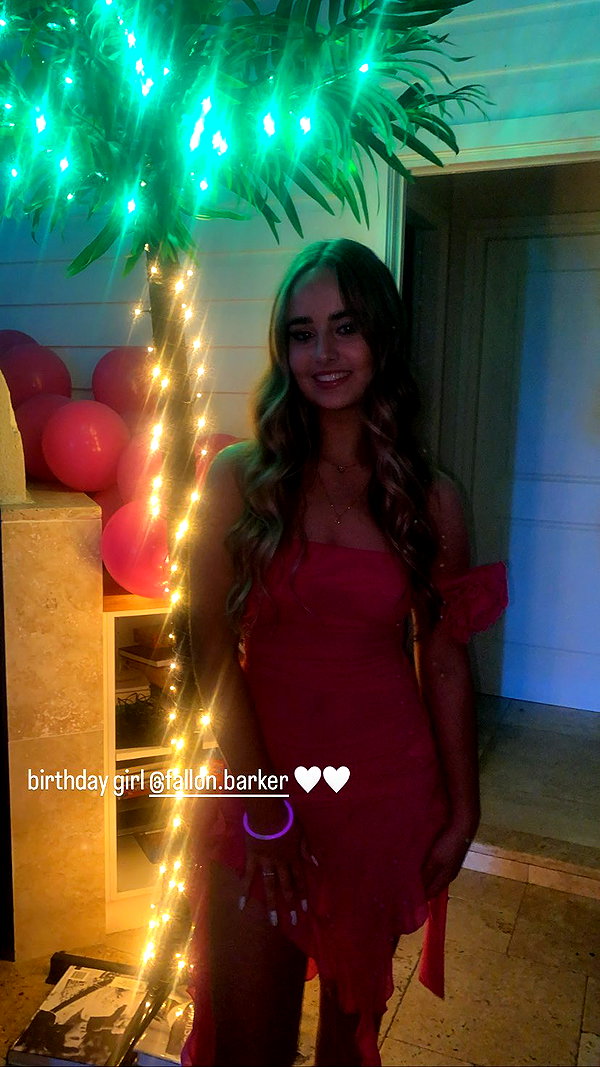 bella.mccafferty instagram image archive image