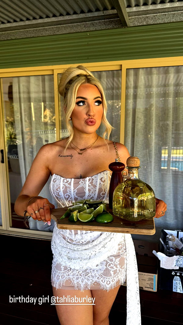 caitlynpasznicki instagram image archive image