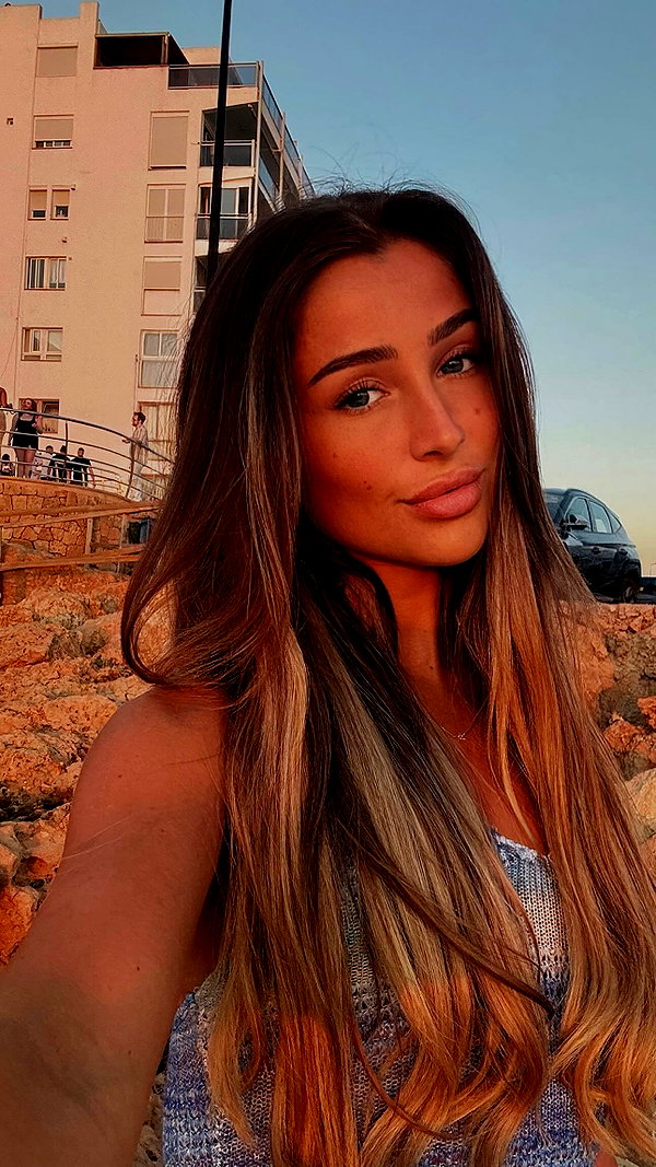 callieebullough instagram image archive image