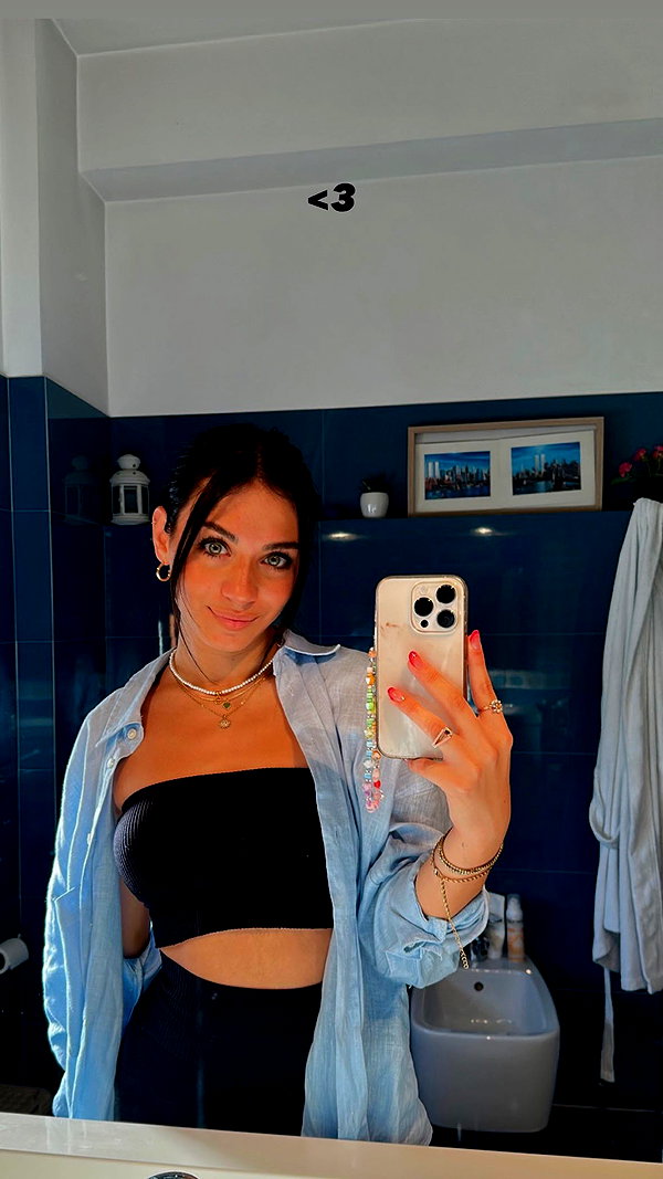 carla.famulari instagram image archive image