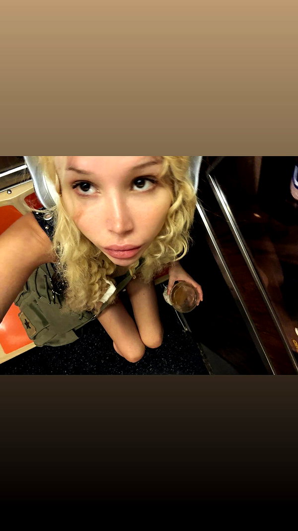ch111oe instagram image archive image
