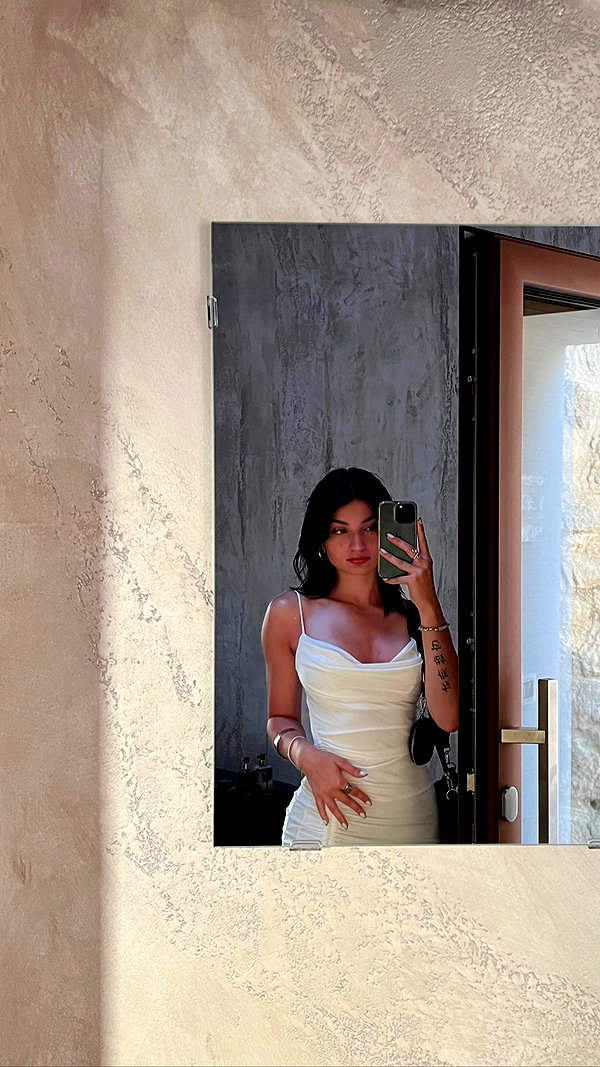 corinnemazzoli corinnemazzoli archive image