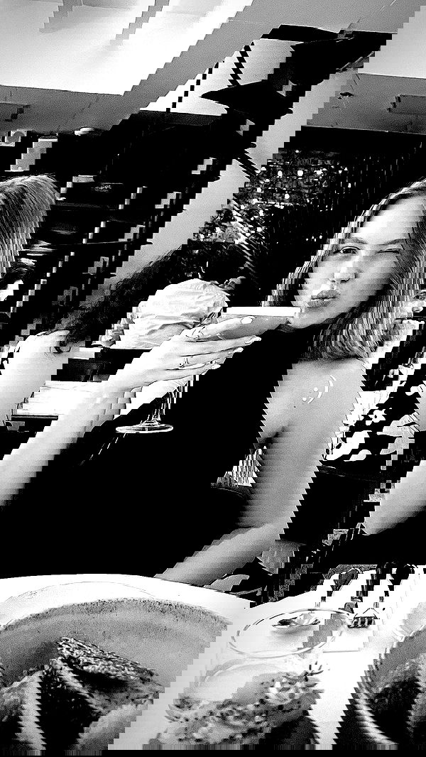 dana_ratushany image ~ Altpins