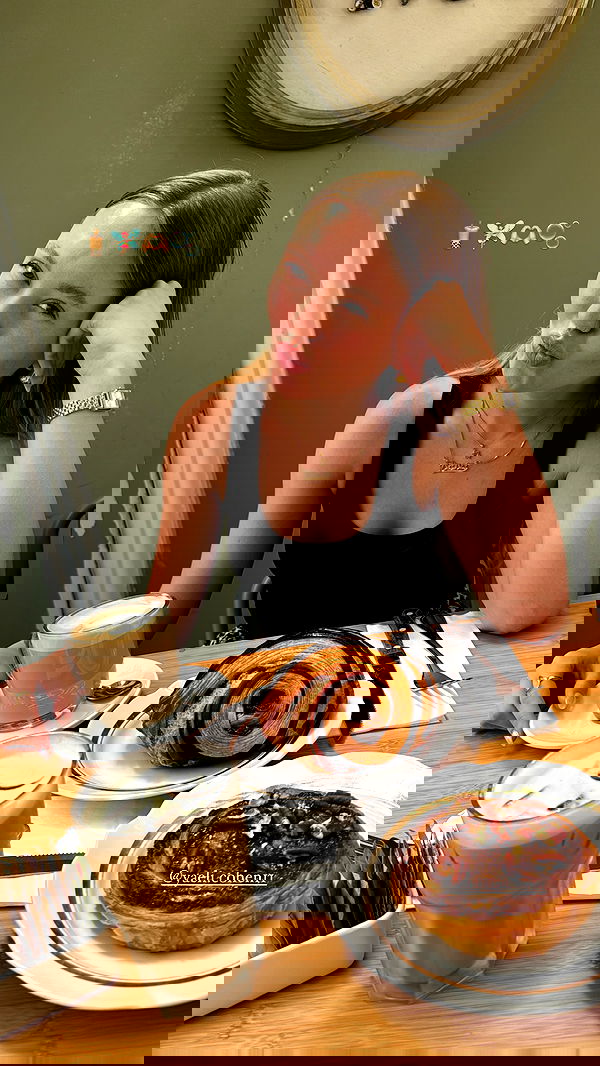 dana_ratushany image ~ Altpins