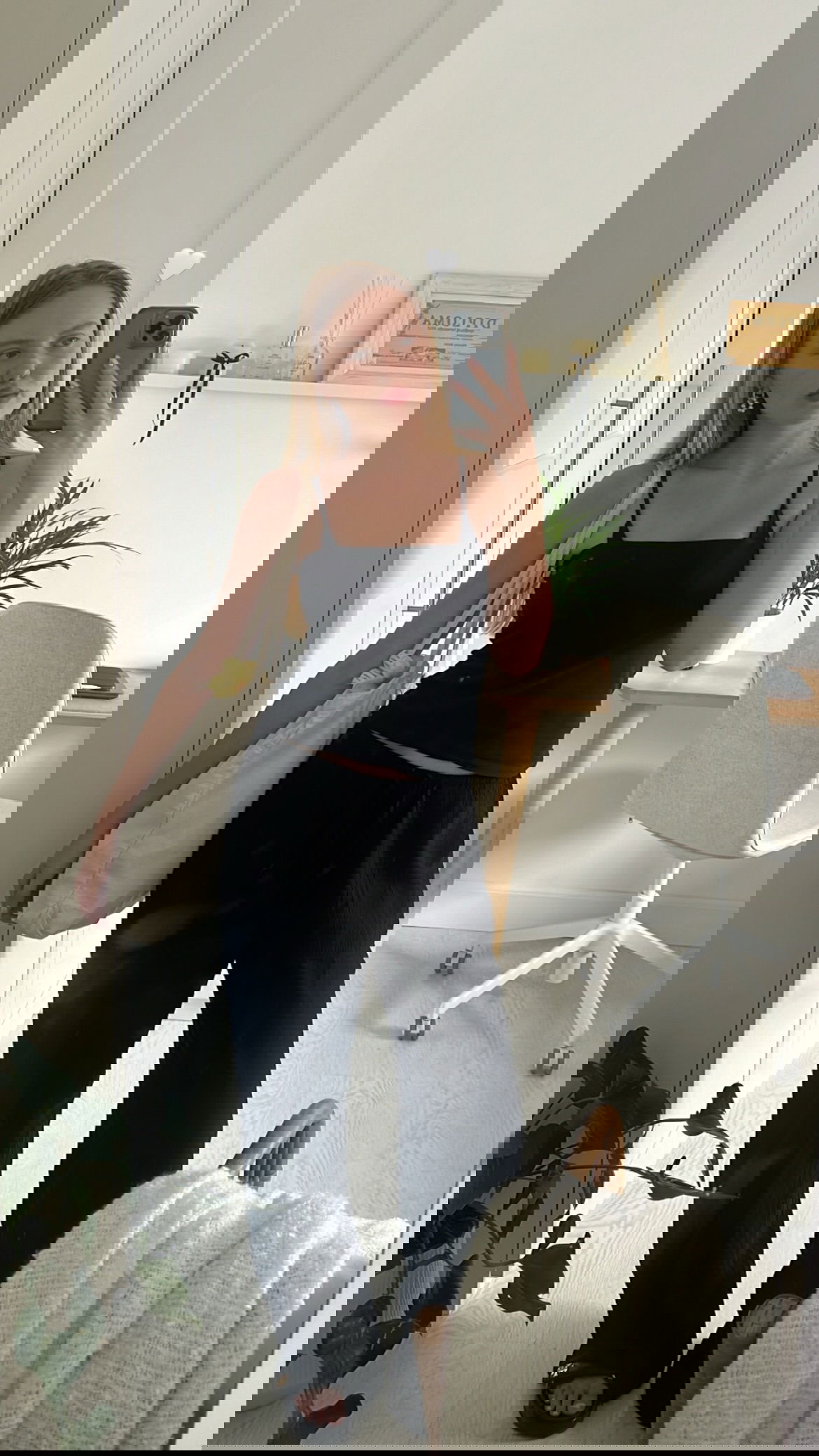 dana_ratushany instagram image archive image