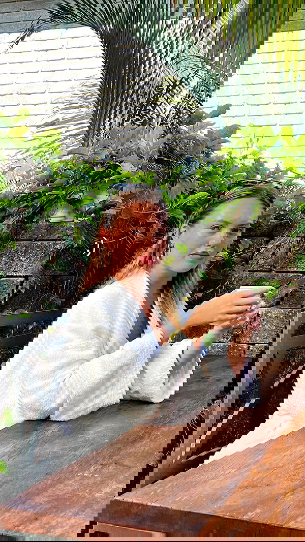 dana_ratushany image ~ Altpins