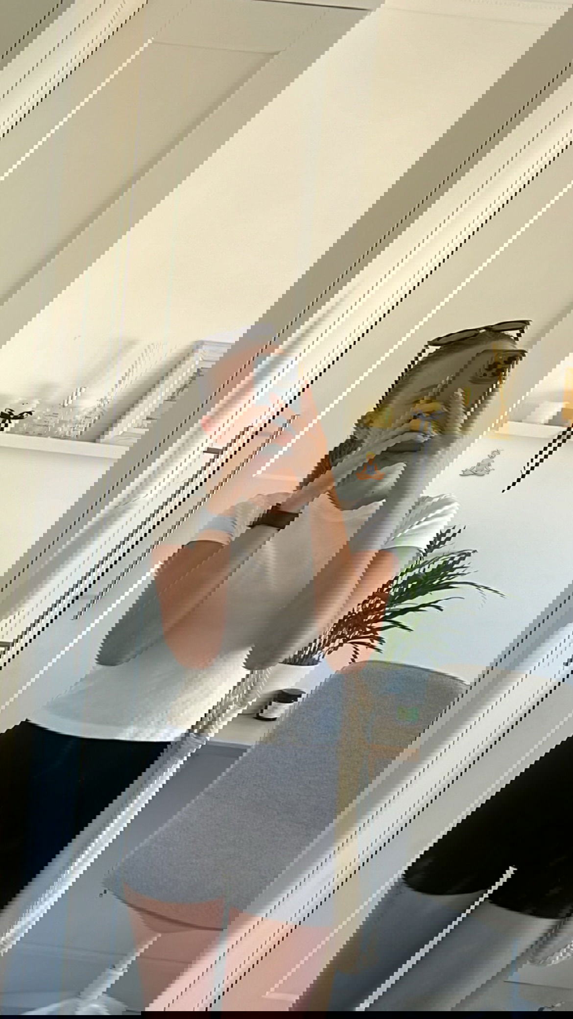 dana_ratushany instagram image archive image