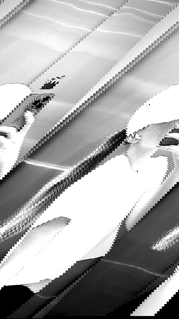 dana_ratushany image ~ Altpins