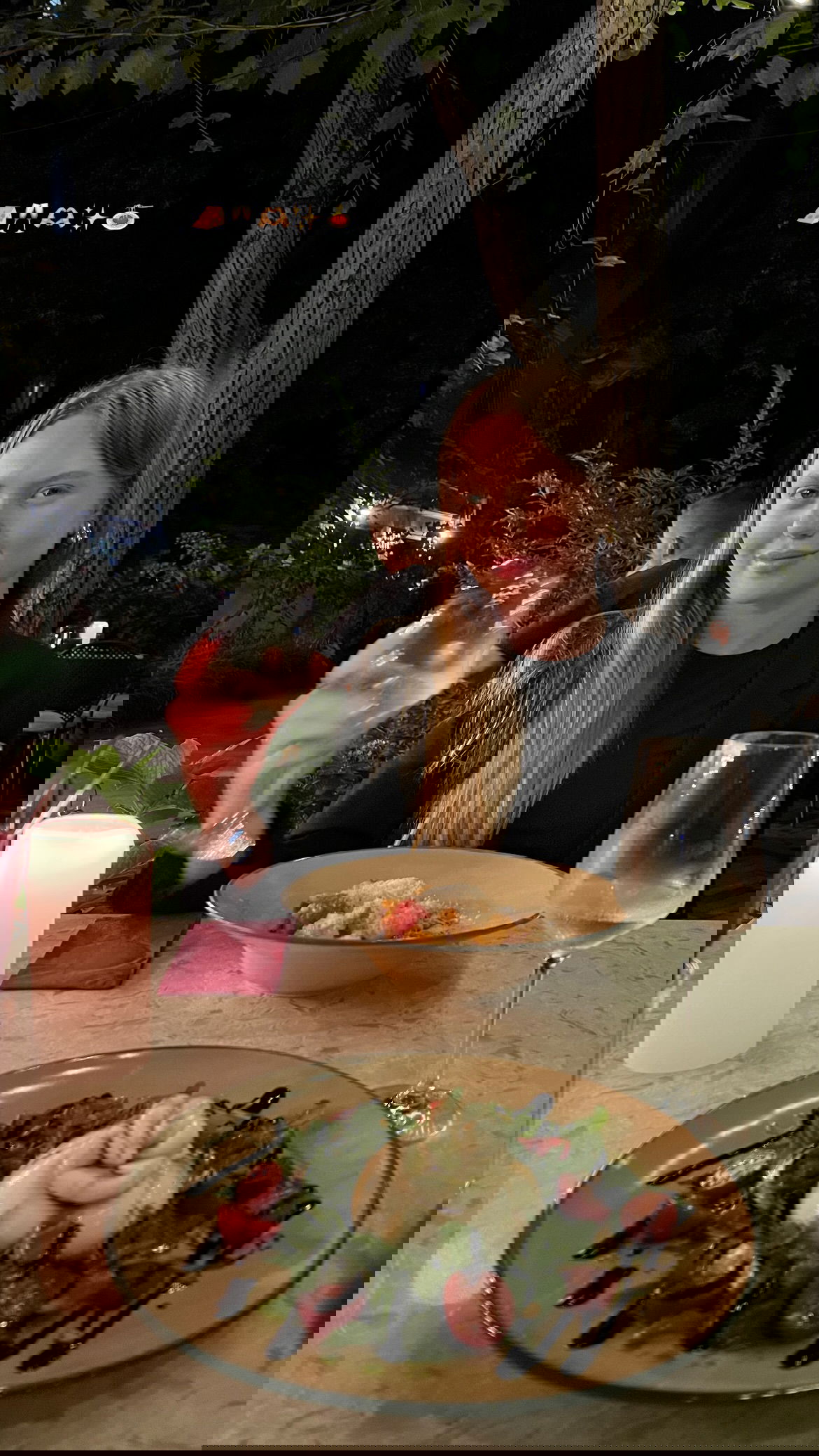 dana_ratushany instagram image archive image