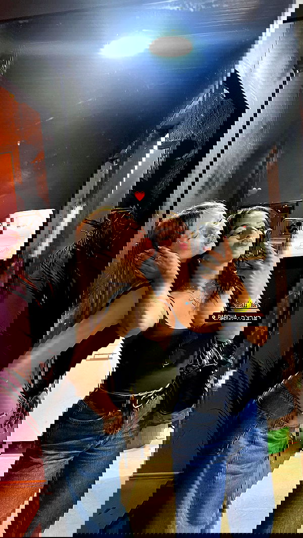 dana_ratushany image ~ Altpins