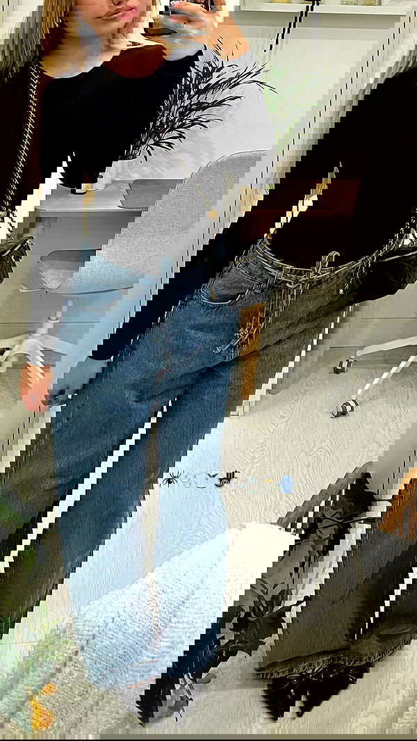 dana_ratushany image ~ Altpins