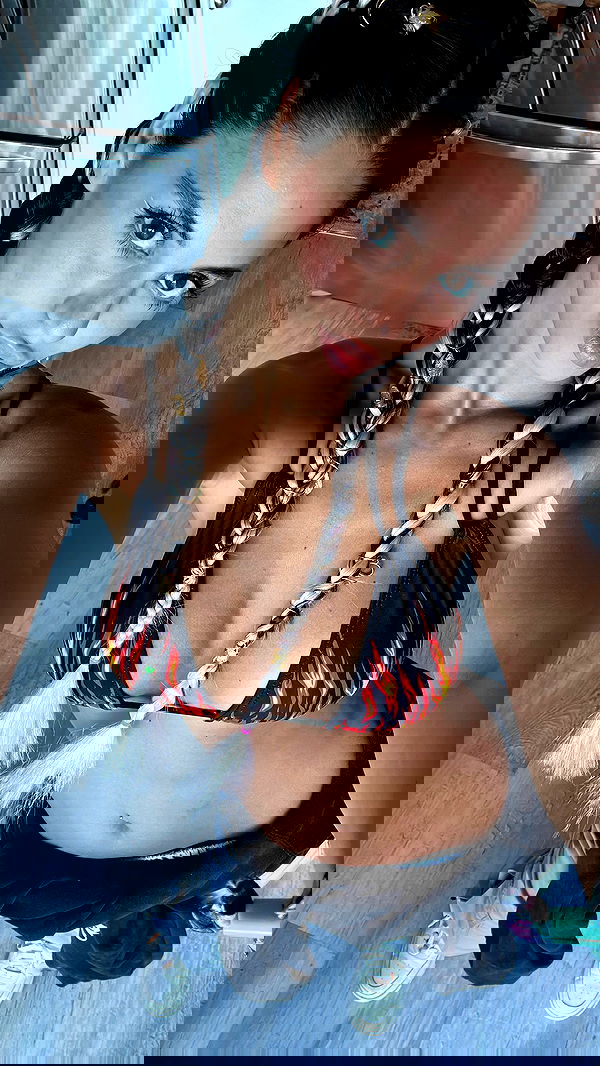 daniel_shallom image ~ Altpins