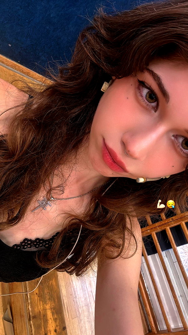 daniela.pritika instagram image archive image