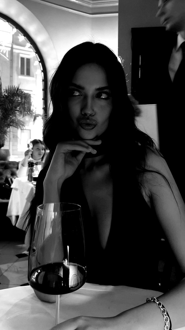 dasha.ilyushchyts instagram image archive image