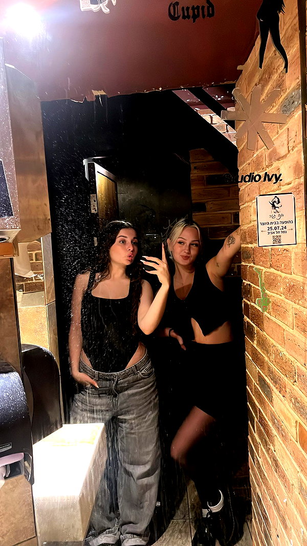 denika._.brandis instagram image archive image