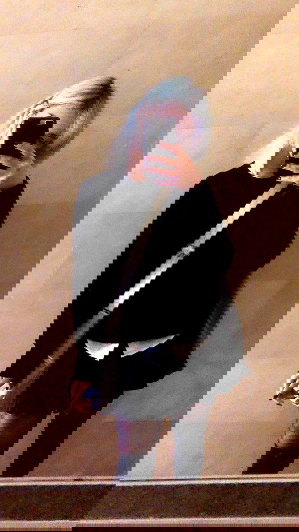 elianachetrit image ~ Altpins