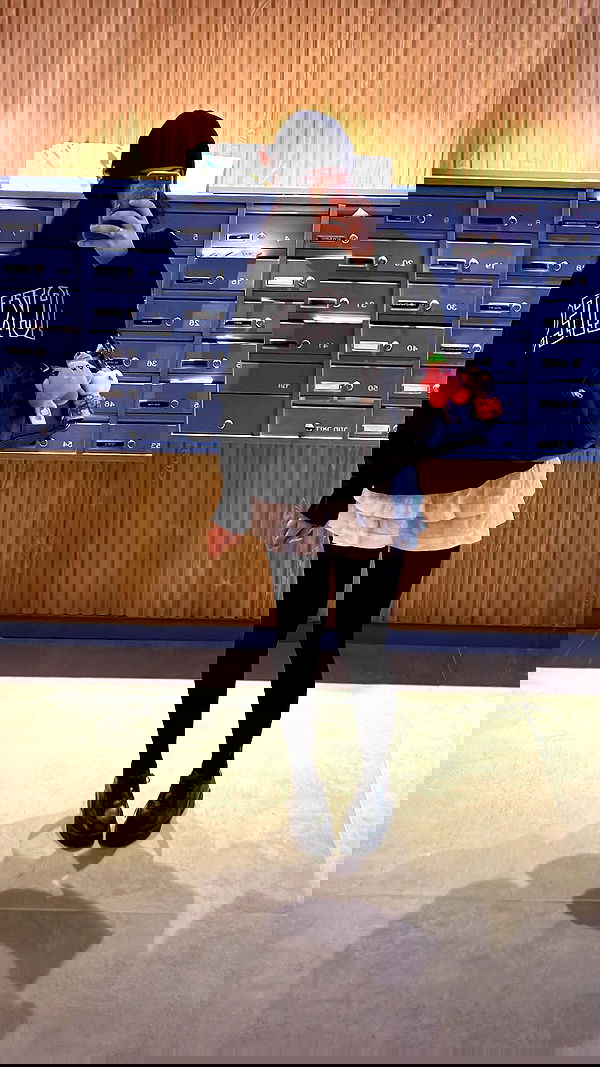 elianachetrit image ~ Altpins