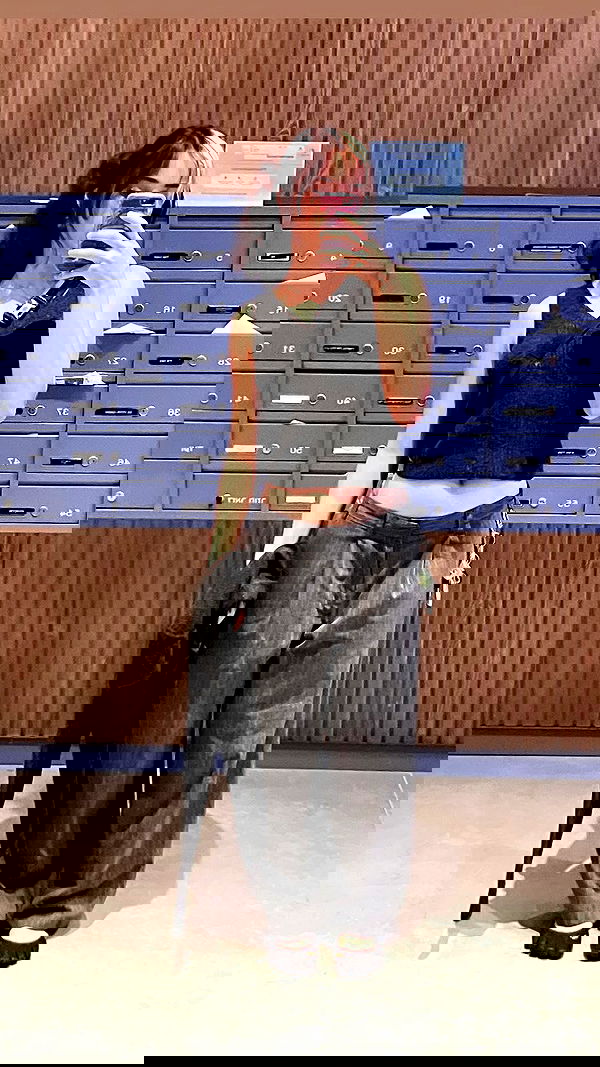 elianachetrit image ~ Altpins