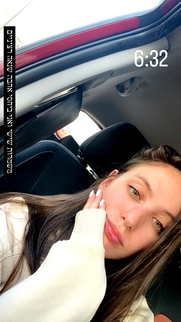 elika_shev instagram image archive image