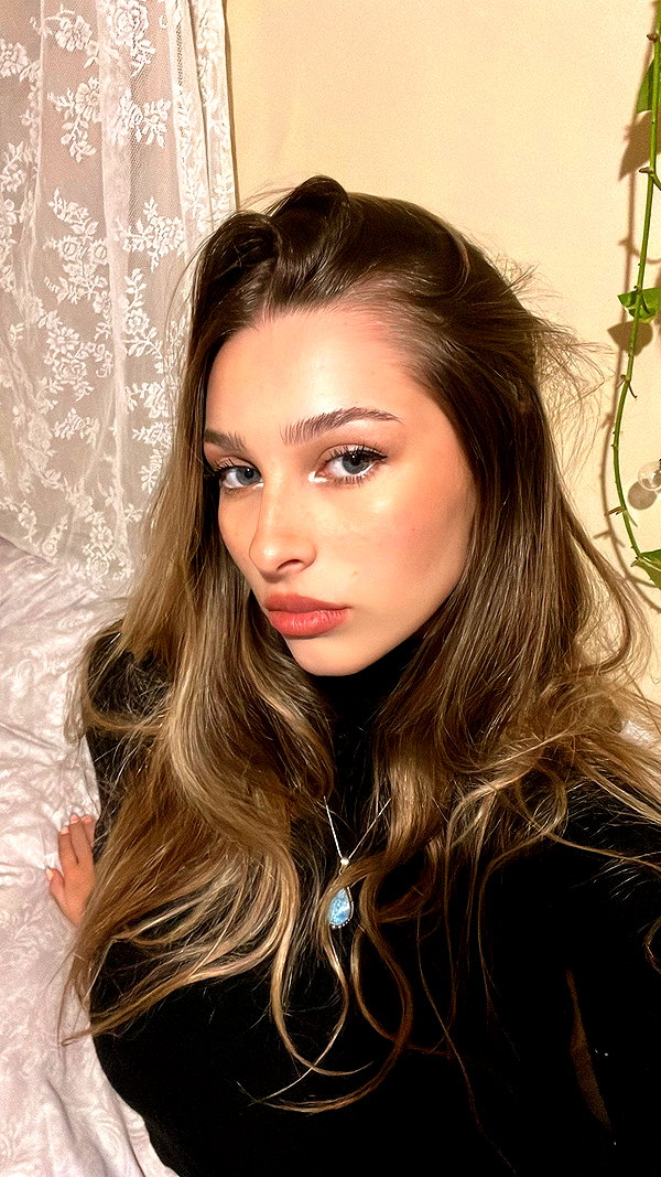 ella_netzer8 instagram image archive image