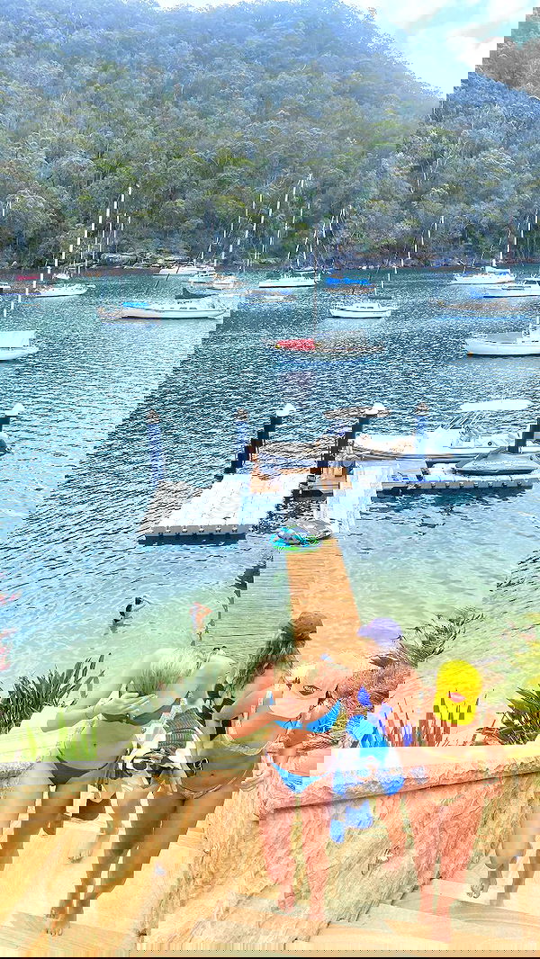 ellamwatts_ ellamwatts_ archive image