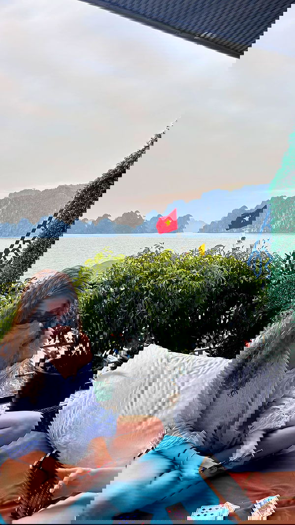 ellamwatts_ ellamwatts_ archive image