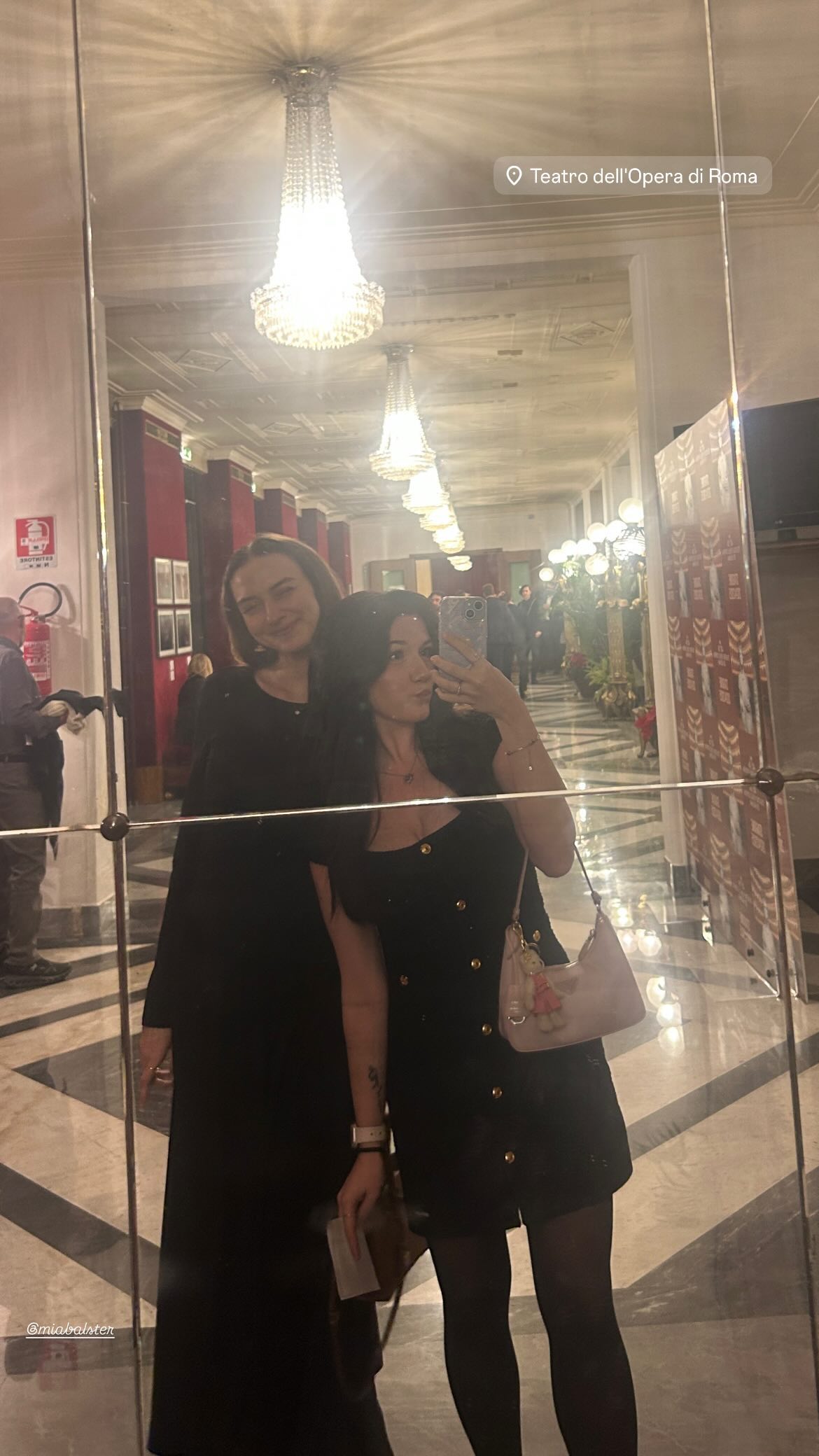 elsgatti instagram image archive image