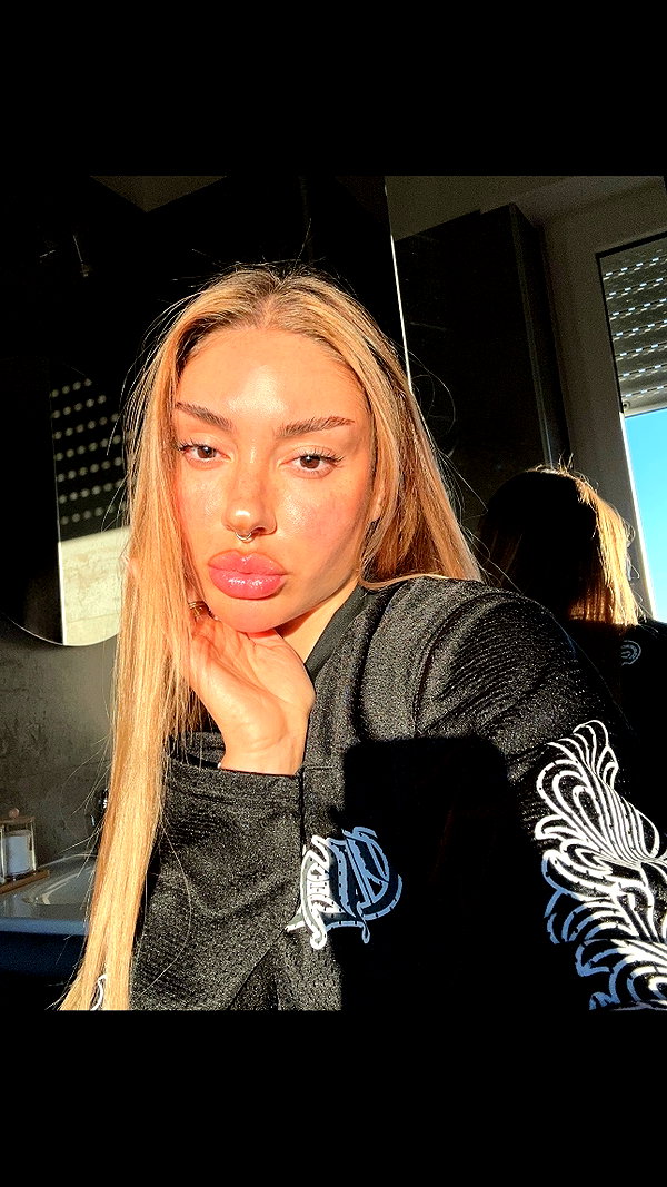 elymexx instagram image archive image