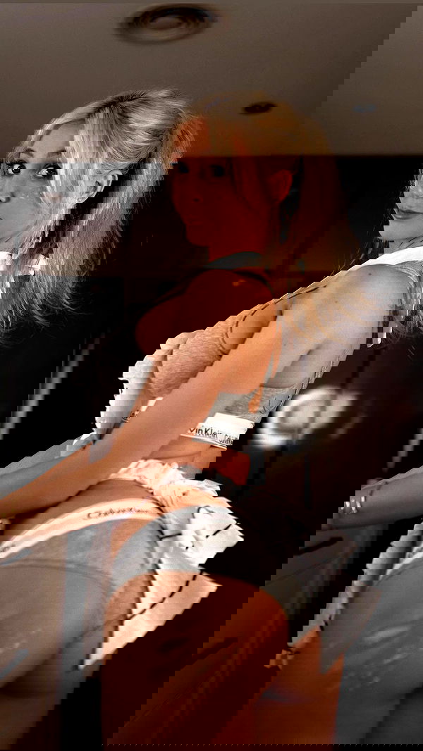 emxllouise2 image ~ Altpins