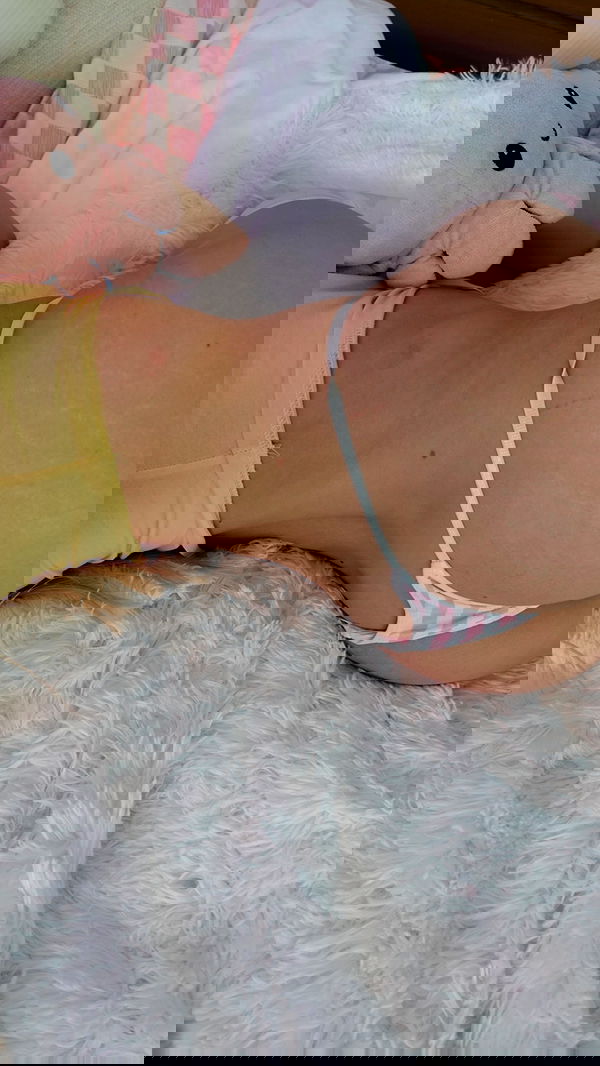 emxllouise2 image ~ Altpins