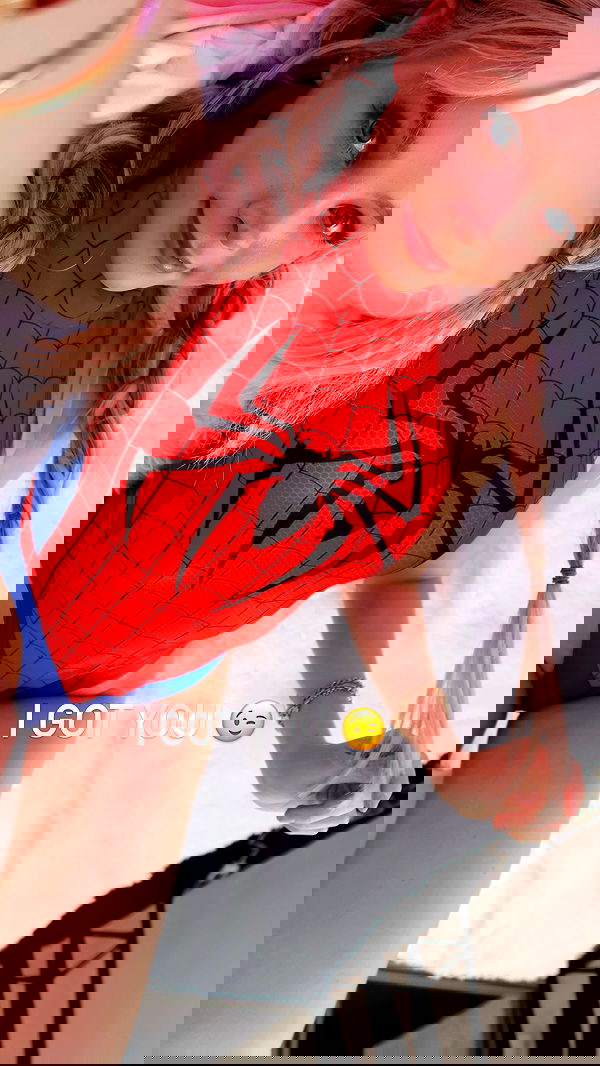 emxllouise2 image ~ Altpins