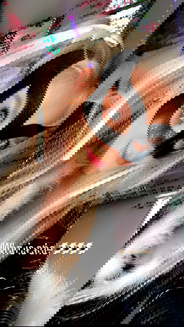 emxllouise2 image ~ Altpins