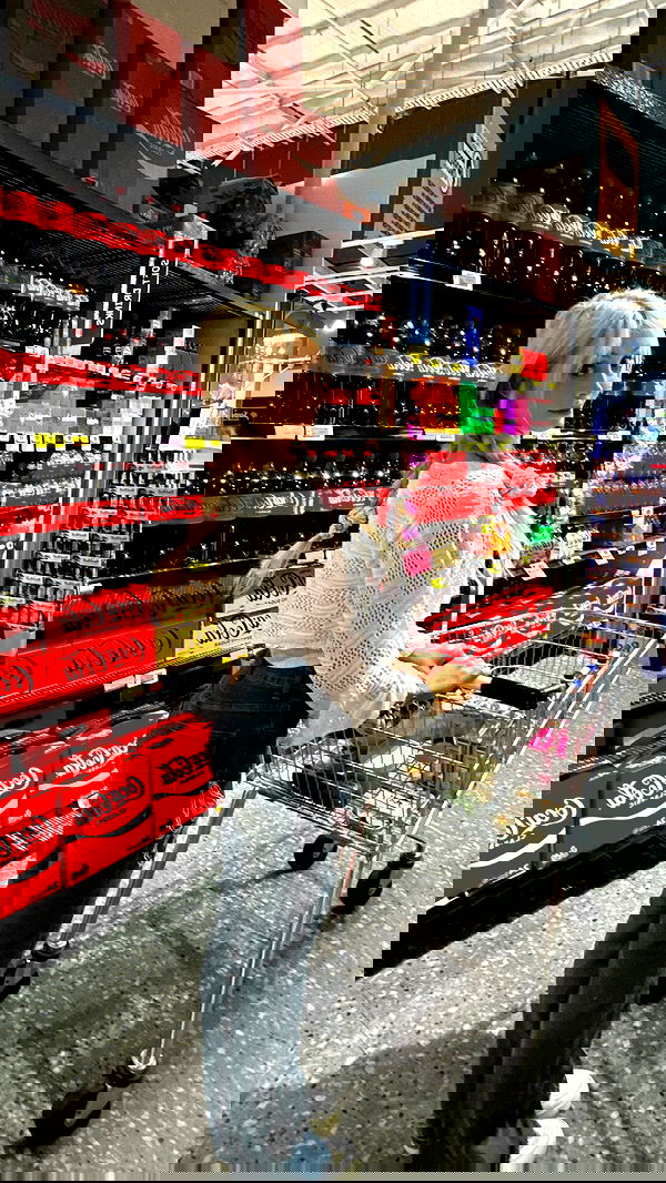 emxllouise2 image ~ Altpins