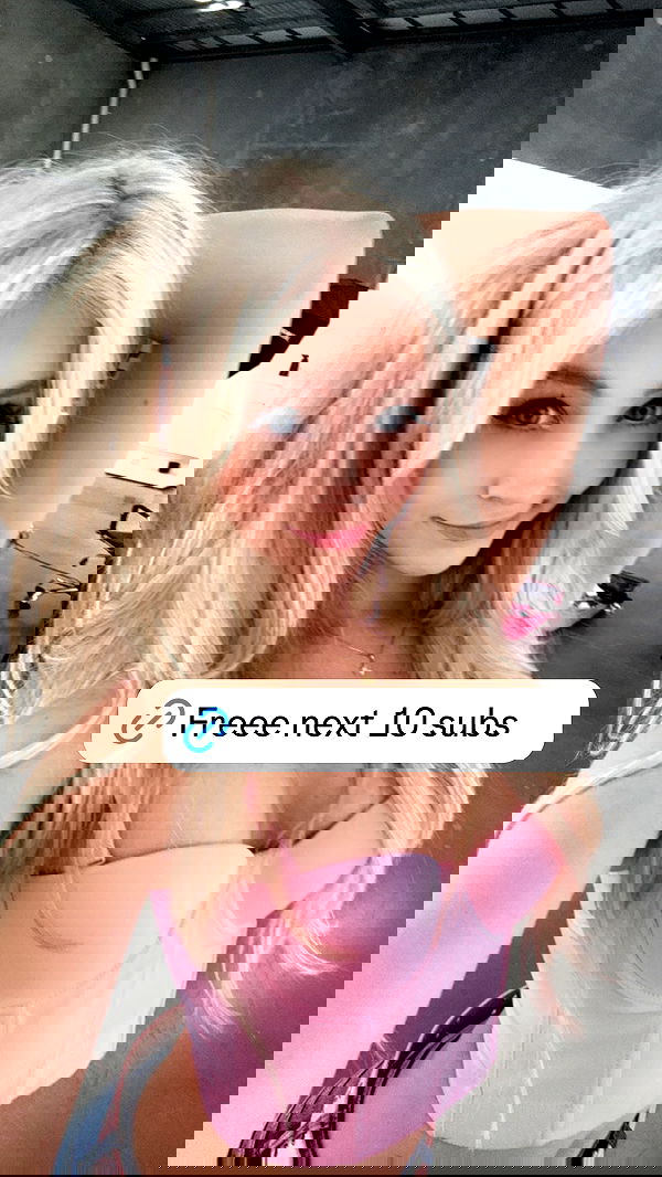 emxllouise2 image ~ Altpins