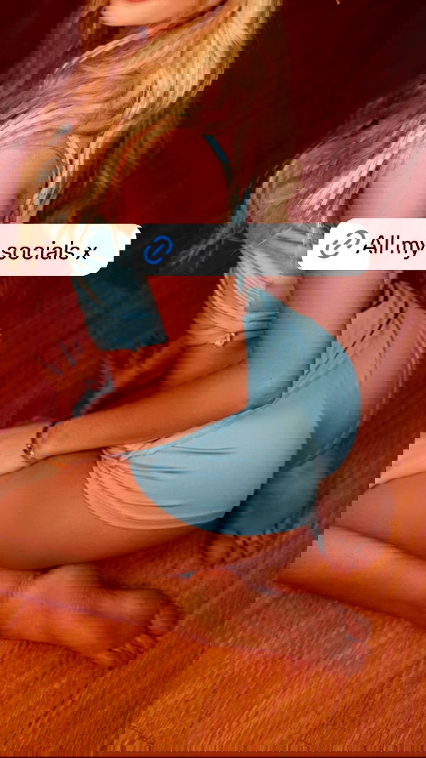 emxllouise2 image ~ Altpins