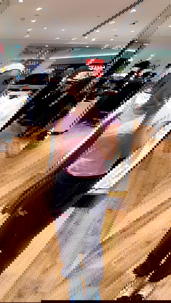 emxllouise2 image ~ Altpins