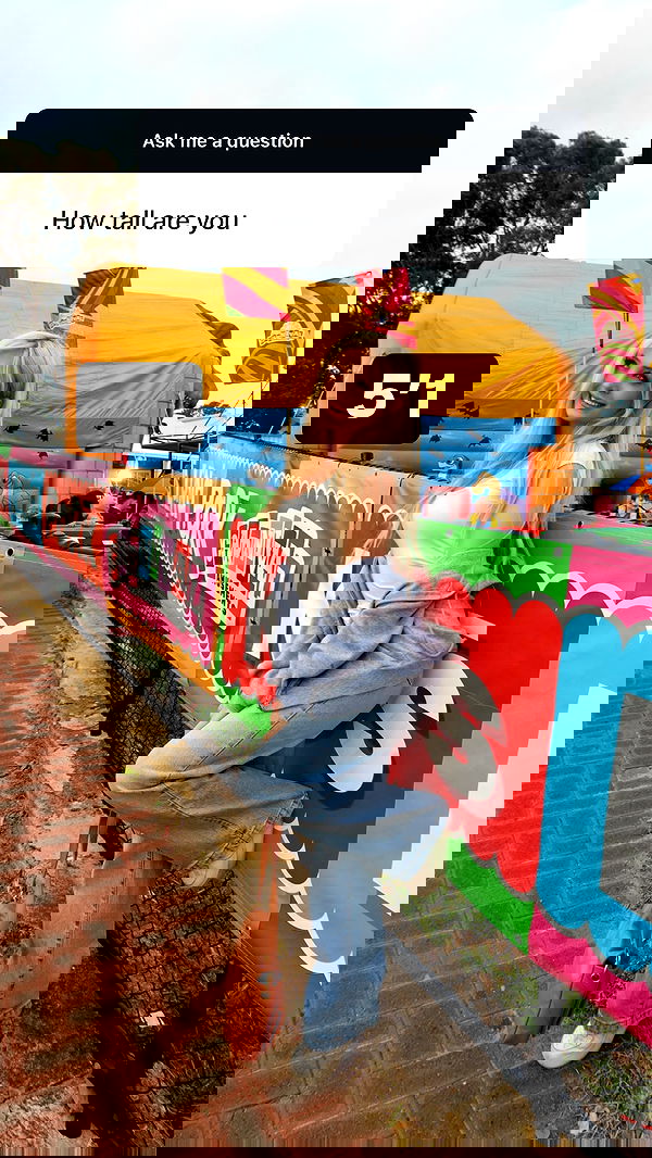 emxllouise2 image ~ Altpins