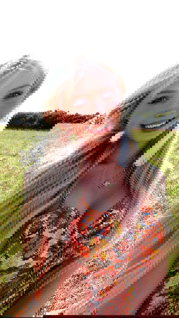 emxllouise2 image ~ Altpins