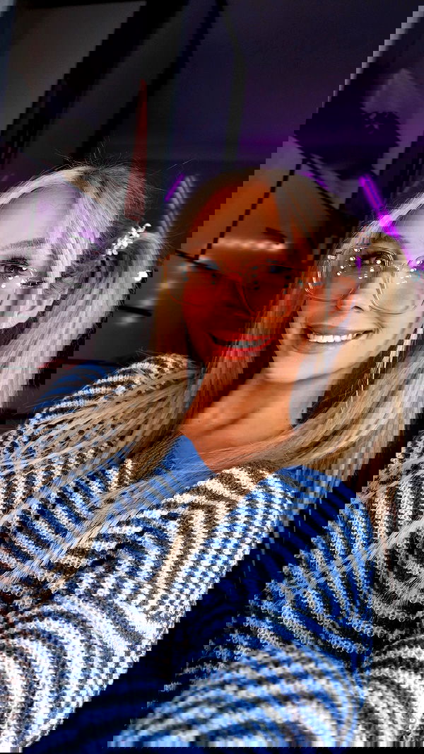 emxllouise2 image ~ Altpins