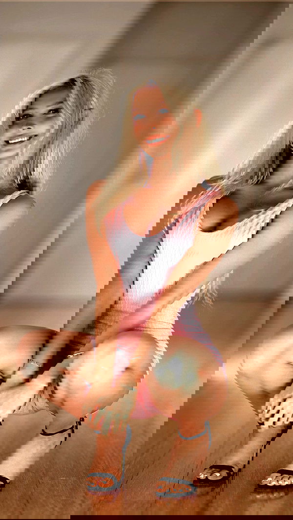 emxllouise2 image ~ Altpins