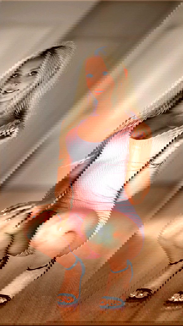 emxllouise2 image ~ Altpins