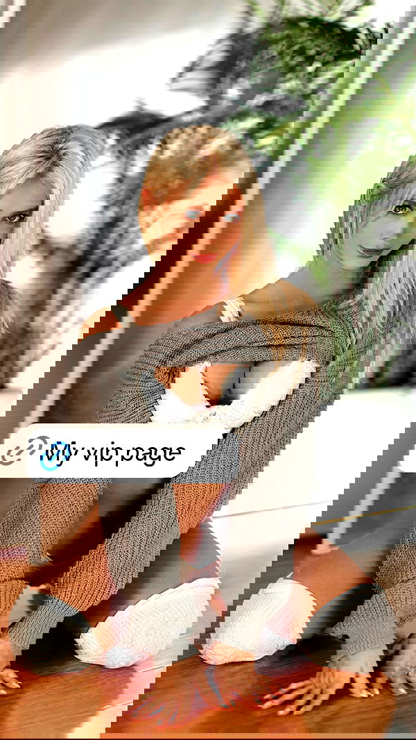 emxllouise2 image ~ Altpins